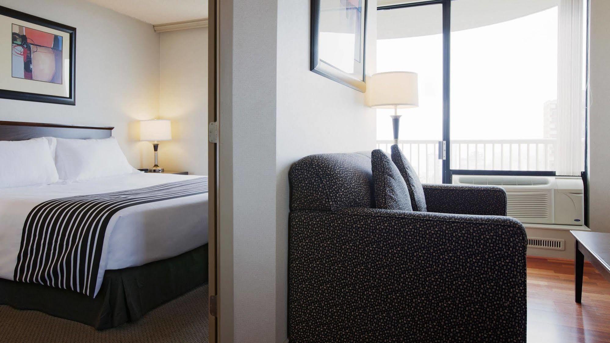 แซนด์แมน สวีท แวนคูเวอร์ ออน เดวี Hotel ภายนอก รูปภาพ